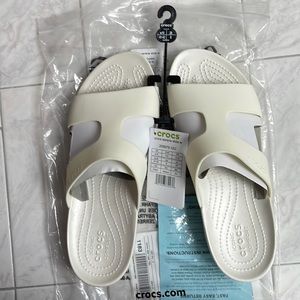 New women size 10 Crocs Serena Slids